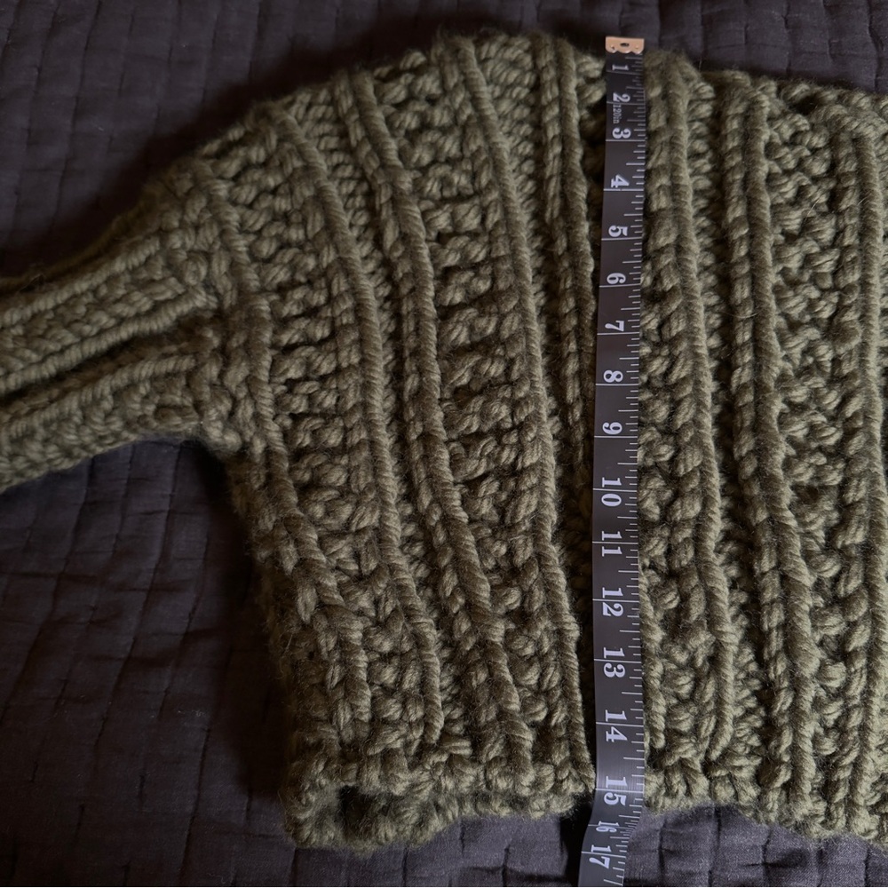 Green Cropped Knitted Sweater - Picture 8 of 8